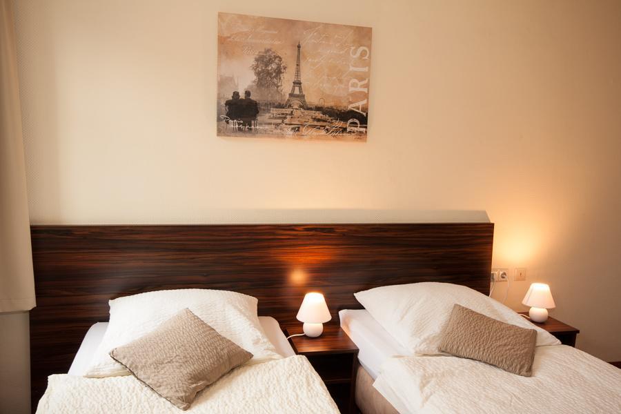 Linde Restaurant & Hotel Nussloch Екстер'єр фото